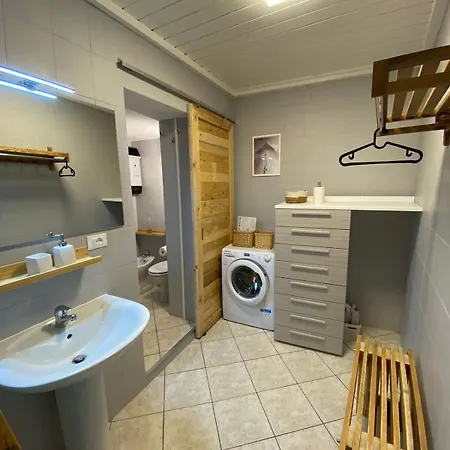 Il Cortile Di Lucia Caraglio